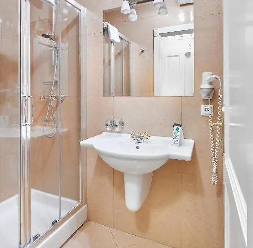 Salvator Hotel 4*