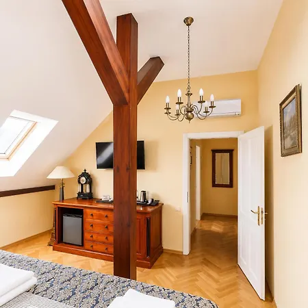 Salvator 4*