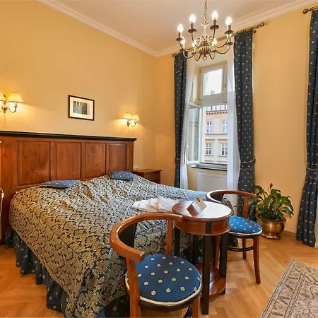 Salvator Hotel